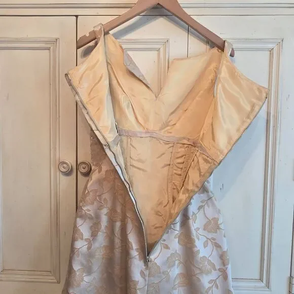 Vintage Mardi Gras 2 Piece 60s Brocade Suit Dress Champagne Color XS/ S - Picture 10 of 11